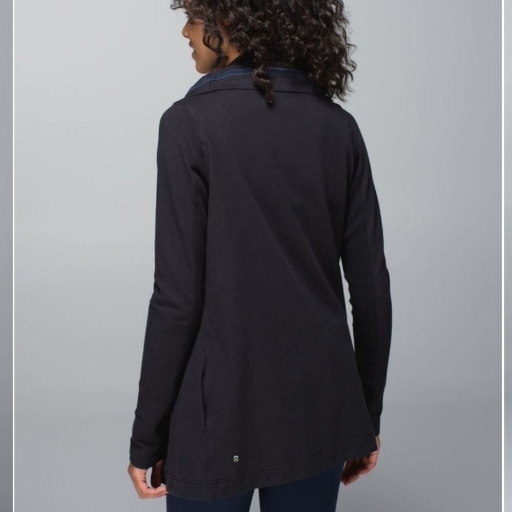 Lululemon Savasana Wrap - Picture 13 of 14